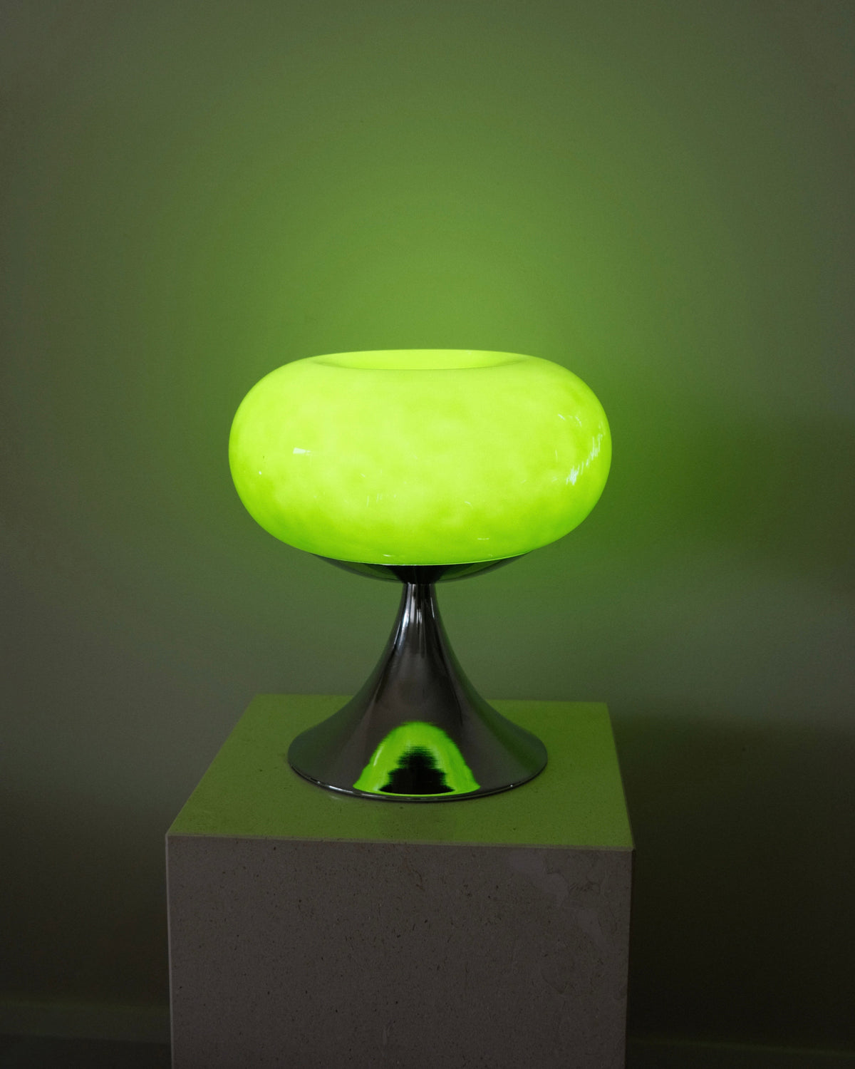 Bauhaus Donut Glass Table Lamp